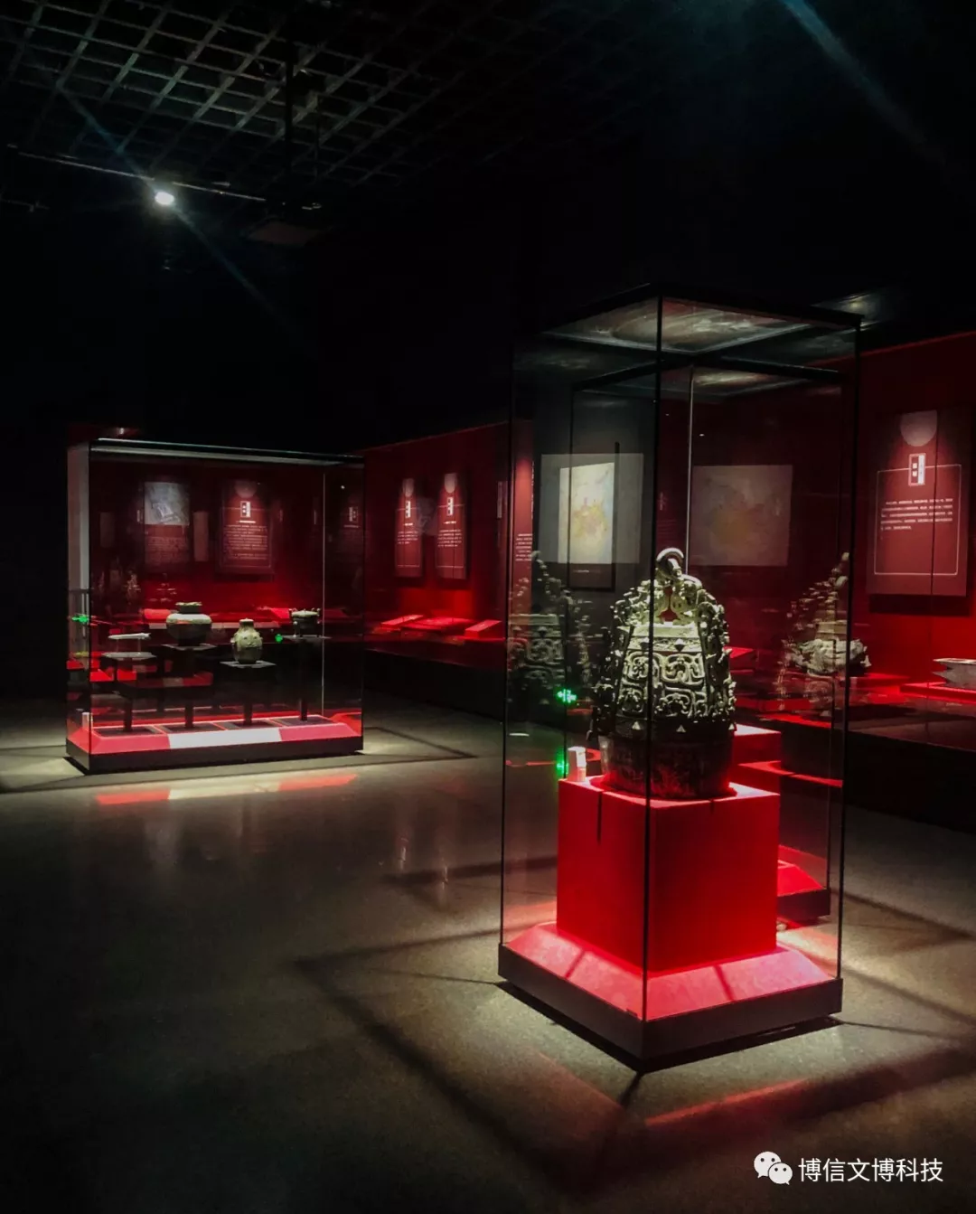 博物館展櫃（guì）