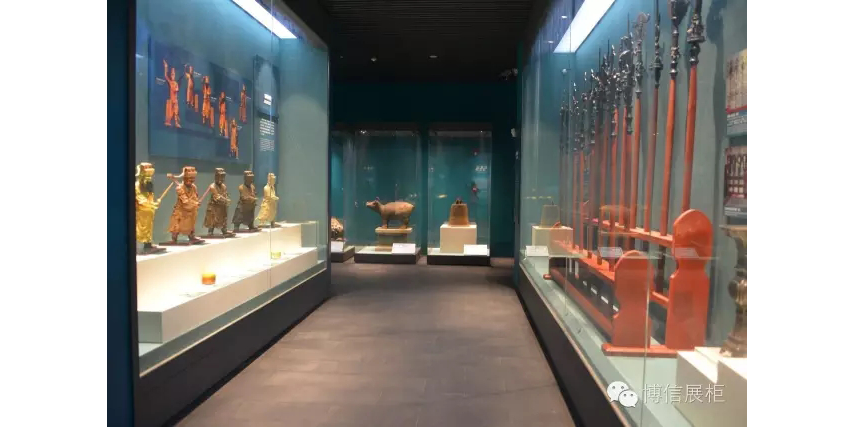 博物（wù）館展櫃