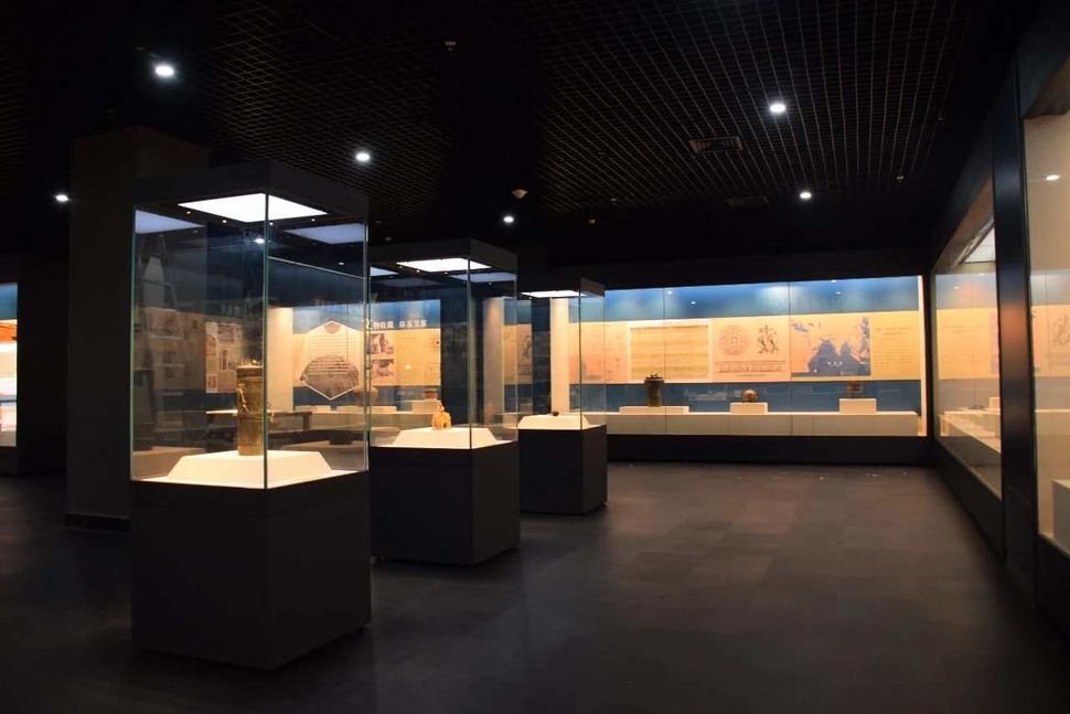 博物館（guǎn）展櫃